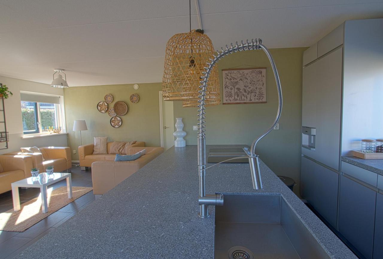 Luxus Familienvilla Mit Jacuzzi & Sauna Tzummarum ภายนอก รูปภาพ